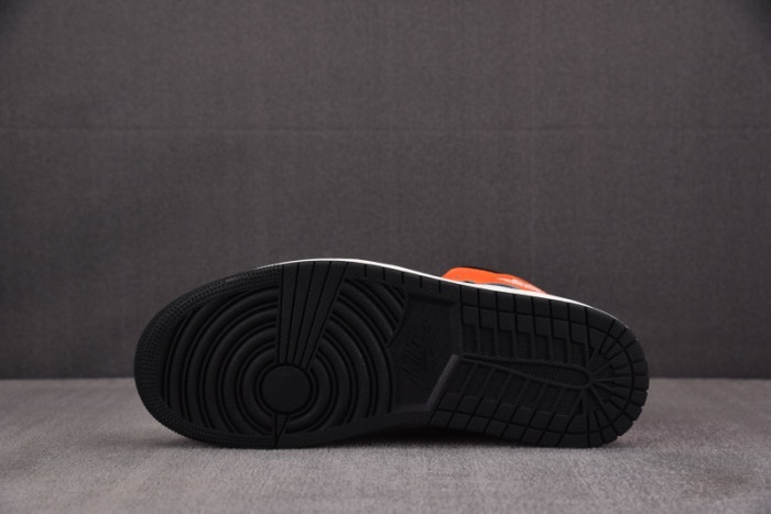 Air Jordan 1 Mid Black Toe Starfish DQ8426-801