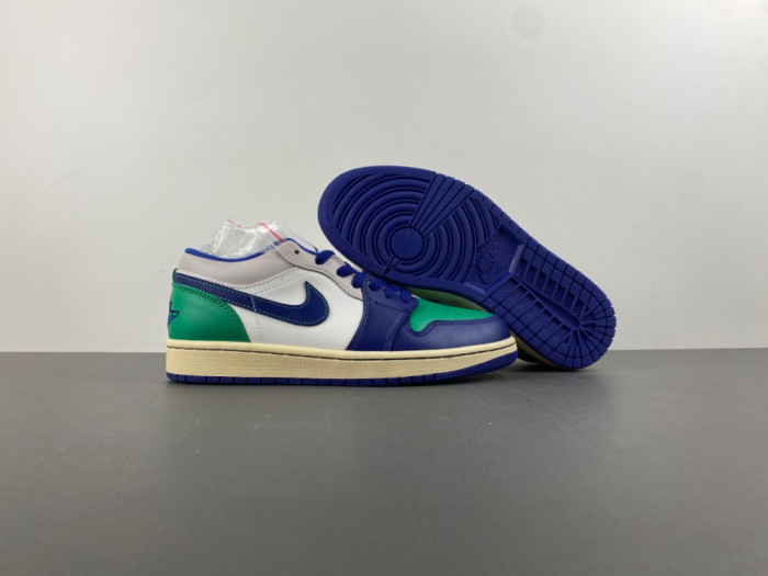 Air Jordan 1 Low 553558-147
