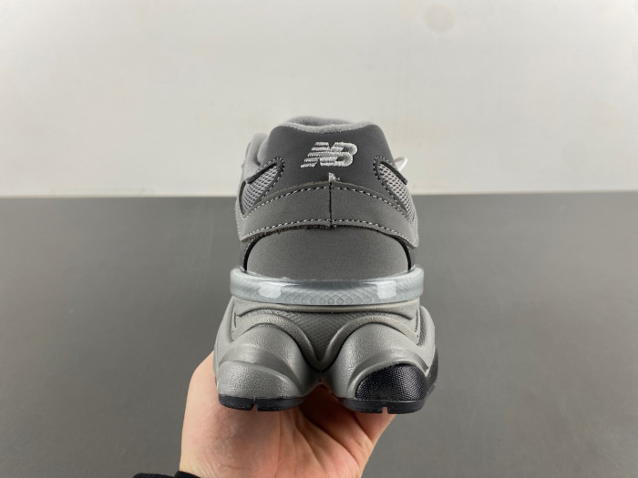 new Ba1an*e 9060 u9060zgb