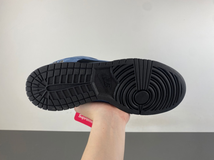 S x Nike SB Dunk Low 94 HQ8487-100