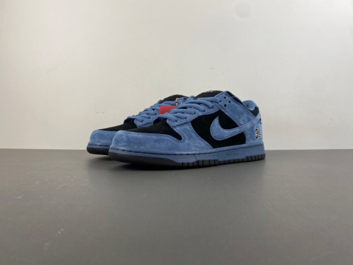S x Nike SB Dunk Low 94 HQ8487-100