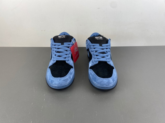 S x Nike SB Dunk Low 94 HQ8487-100