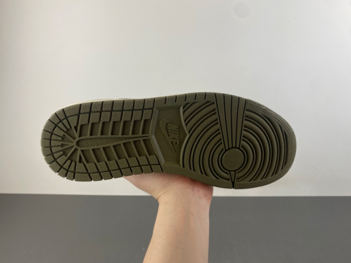 Air Jordan 1 Low HC6998-200