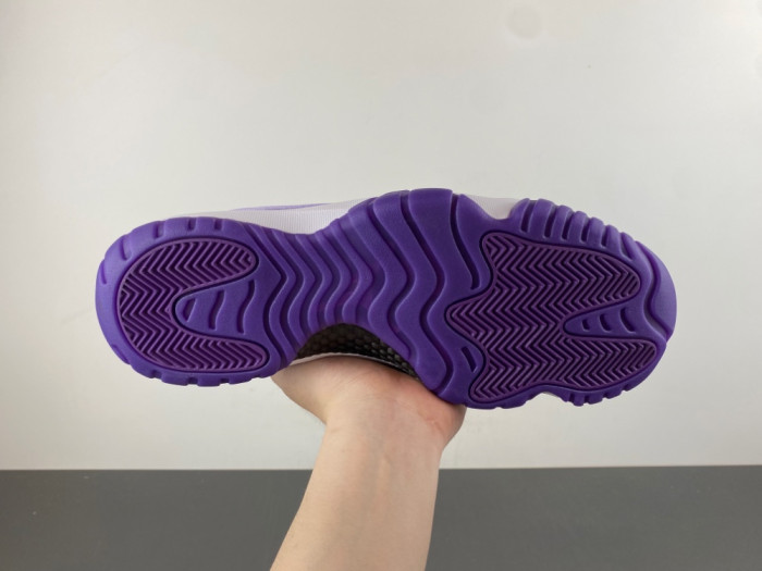 Air Jordan 11 CT8012-555