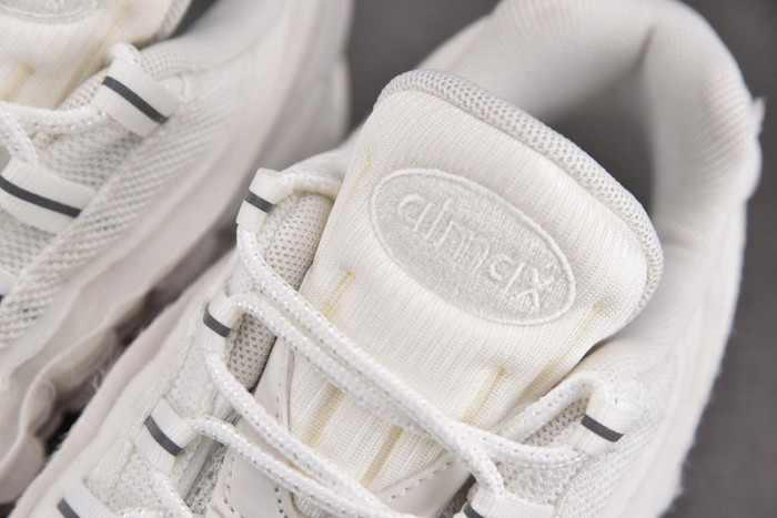 NK Air Max 95 Comme des Garcons White CU8406-100