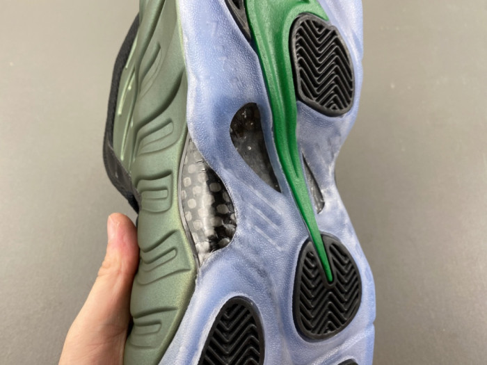 Nike Air Foamposite Pro “Pine Green” HF0794-300