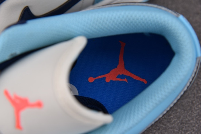 Air Jordan 1 Low Sail Blue Chill 553558-149