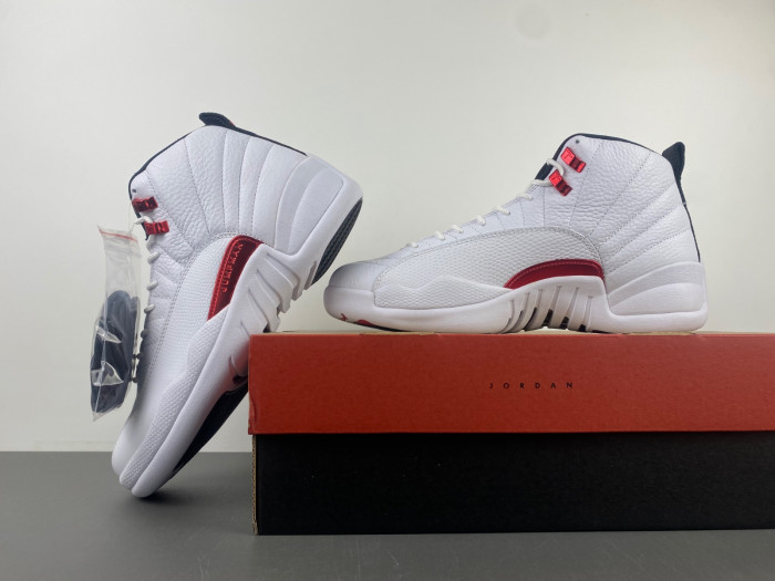 Air Jordan 12 CT8013-106