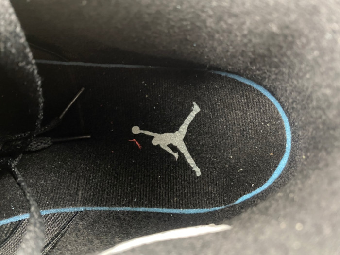 Air Jordan 4 Retro CU1110-010