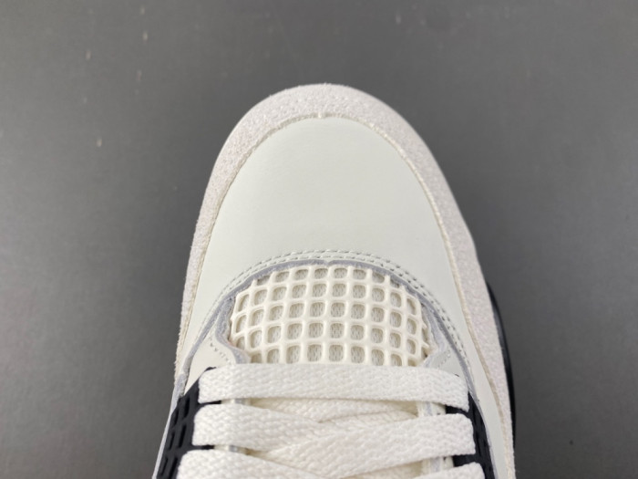 Air Jordan 4“Flight Club” IM4002-100