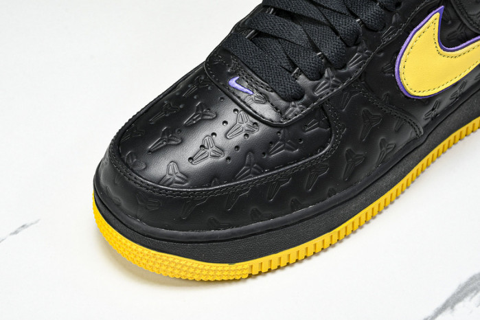 Kobe Bryant x Nike Air Force 1 Low HV5122-001