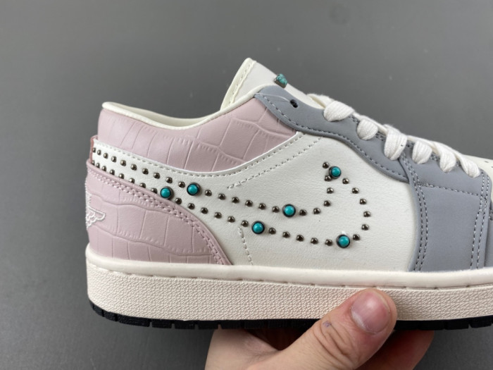 Air Jordan 1 Low IH7319-001