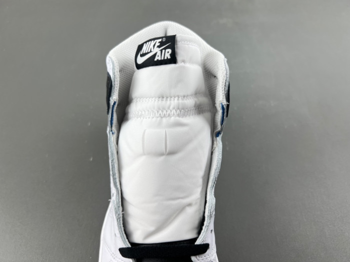 Union x Air Jordan 1 II7282-100