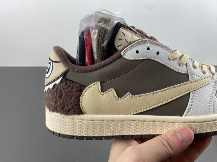 Travis Scott x Jordan Air Jordan 1 Low DM7866-717