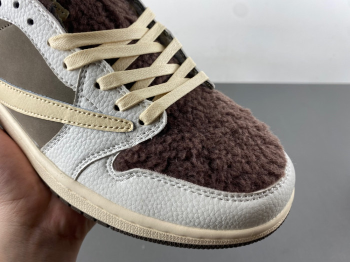 Travis Scott x Jordan Air Jordan 1 Low DM7866-717
