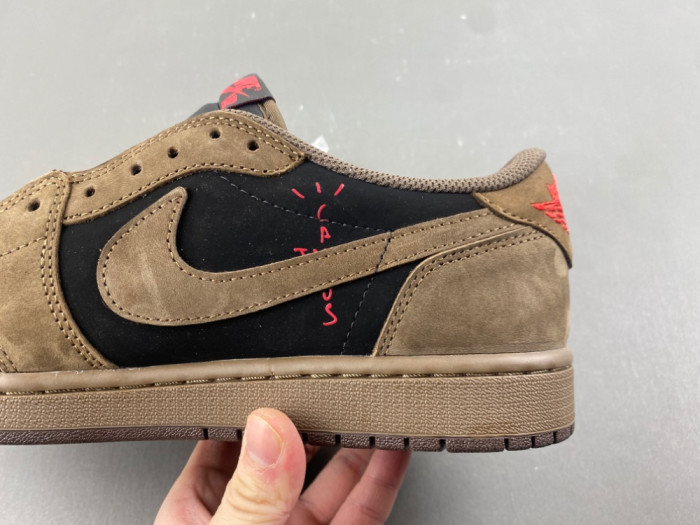 Travis Scott x Air Jordan 1 Low CQ4277-001