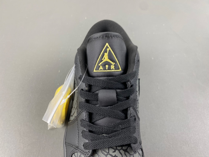 Air Jordan 1 Low “Elephant” SE IM6568-010