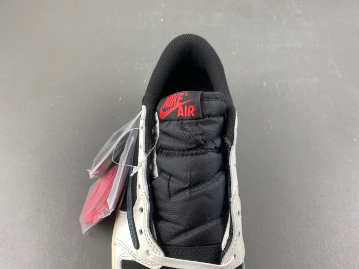Travis Scott x Jordan Air Jordan 1 Low DZ4137-700