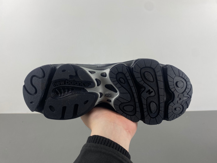 Nike Air Max 2013 HQ3481-099