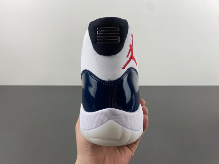 Air Jordan 11 LH0296-400