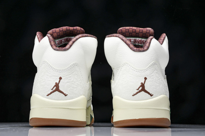 Air Jordan 5 "El Grito" Sail and Dark Pony HF8833-100