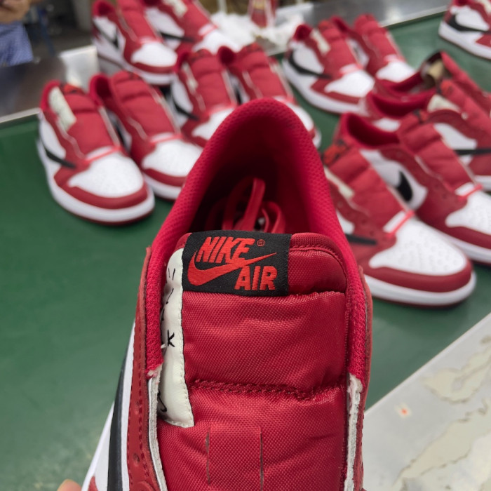 Travis Scott x Air Jordan 1 Low DM7866-101