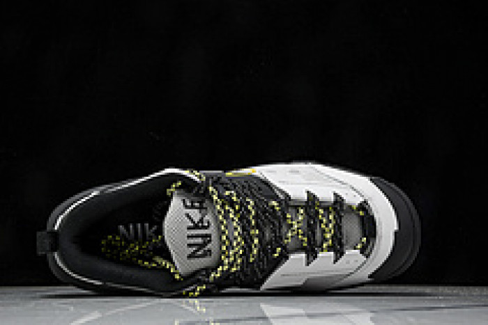 Sacai x Nike Zegamadome SP HQ8618 003