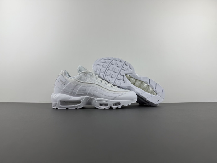Nike Air Max 95 Essential CT1268-100