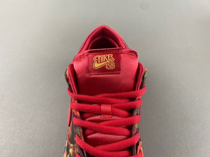 《Wizard of Oz 》x Nike SB Dunk Low FZ1291-600